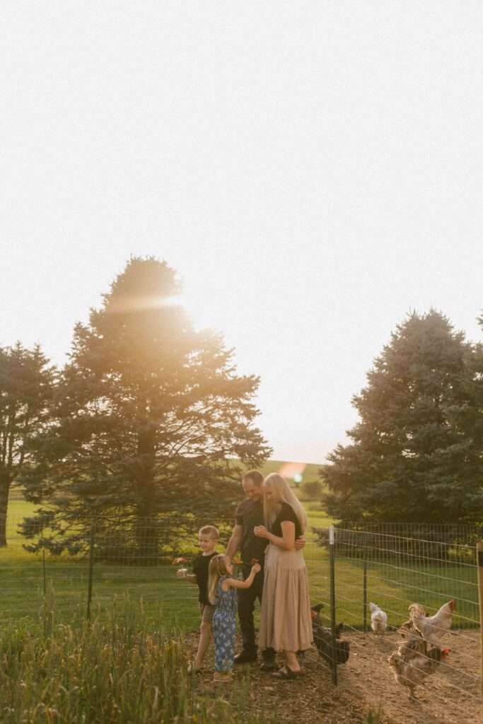 Cedar Rapids Homestead Family Session